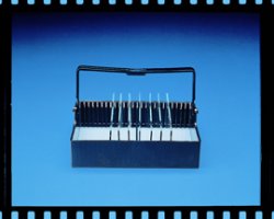 CESTELLO PORTAVETRINI (max.25 vetrini)