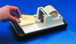 Nastro adesivo per protezione etichette, PES e dispensatore Nastro, ABS  Dispensatore nastro Largh. - mm Lungh. - m