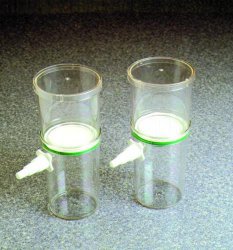 Apparecchi di filtrazione monouso, membrana in C.N