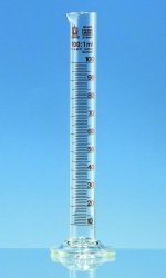 Cilindri graduati, vetro borosilicato 3.3, forma alta, classe B, graduazione ambrata  Capacità 2000 ml Grad. 20 ml Altezza 505