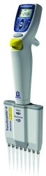 Pipette multicanale Transferpette® -8 / 12 electronic Canali 8 Capacità 0,5 - 10 µl Incrementi 0,01 µl Accuratezza Max. Vol.