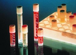 Crioprovette con filettatura esterna a vite, PP, sterili Tipo 5011 Capacità 1,2 ml Ø est. 13,5 mm Altezza 38 mm conica, non s