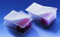 Materiali sigillanti  Materiale coprente per piastre a 384 pozzetti da 0,3 ml (standard), silicone, non sterile