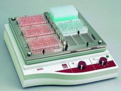 Agitatore per piastre