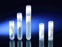Cryotubi Nunc con filettatura interna, PP, sterili Capacità 1,8 ml Altezza 48 mm Ø est. 12,5 mm Tonda ed area di scrittura